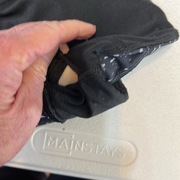 Lululemon All Meshed Up Black & Gray Sports Bra High Neck Size 6 - Picture 6 of 7